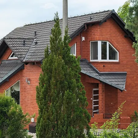 Dom Nad Jeziorem Poznan - Villa Chyby